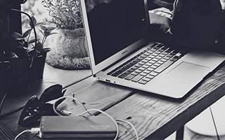 澳亚国际在线登录-西甲赛场充满悬念，强队间对决持续激烈