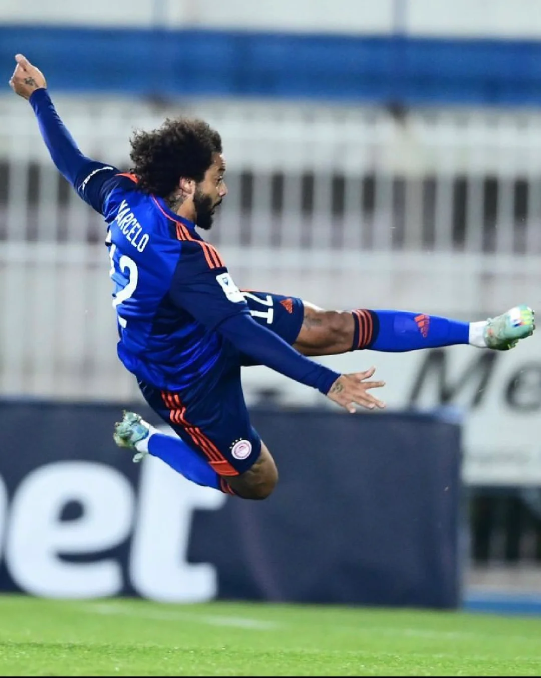 澳亚国际app-包含阿尔博斯光辉表现，奥林匹亚科斯晋级稳操胜券的词条