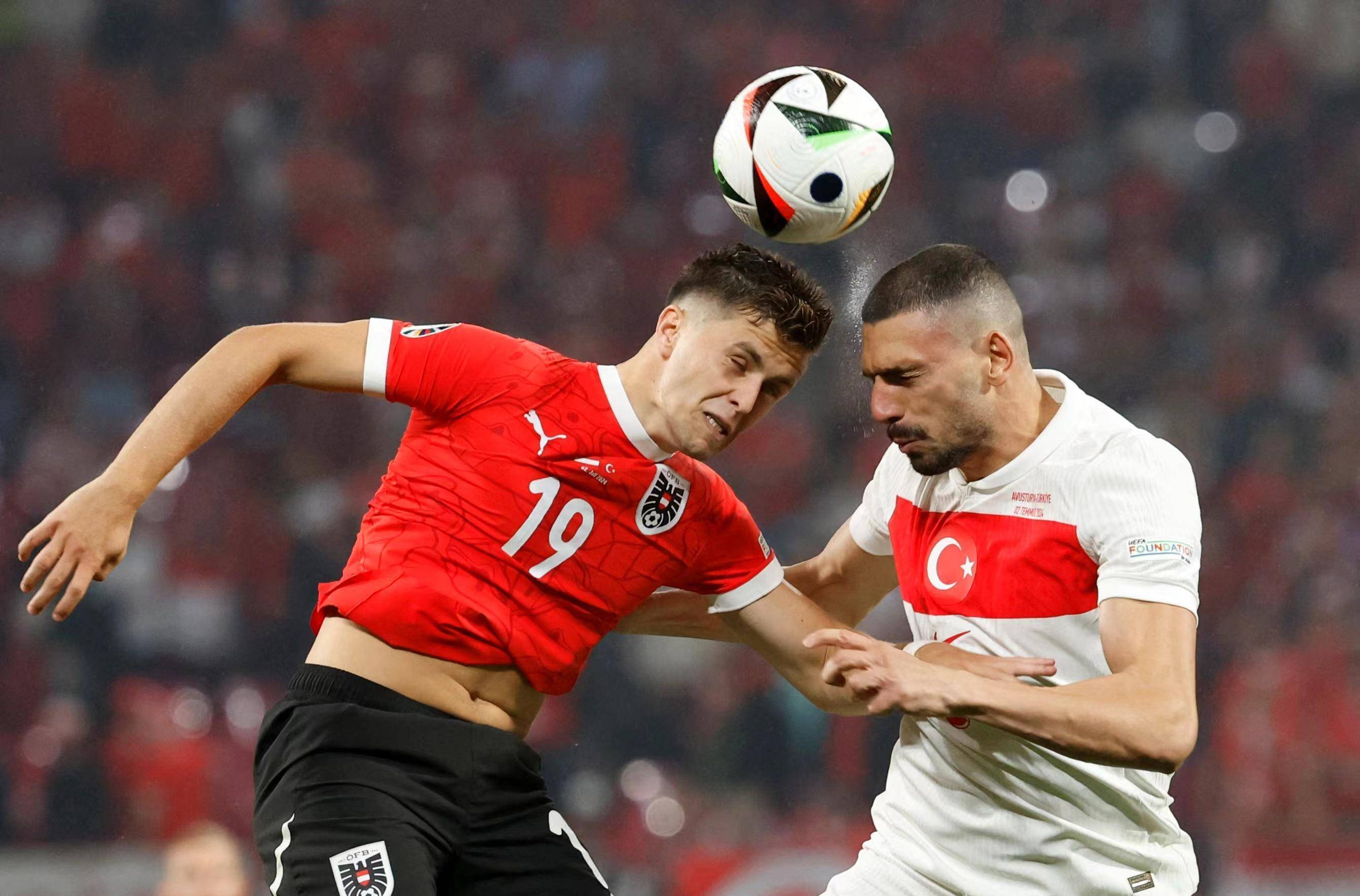 澳亚国际手游官网-包含意大利队客场-击败奥地利，晋级半决赛的词条